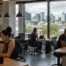 Centre d'affaires de Montréal avec petites entreprises et gratte-ciel